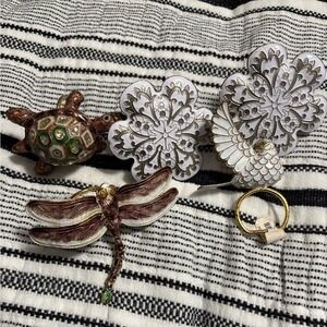 Pottery Barn Cloisonné Enamel Napkin‎ Rings Set 5 Nature Dragonfly Owl Turtle